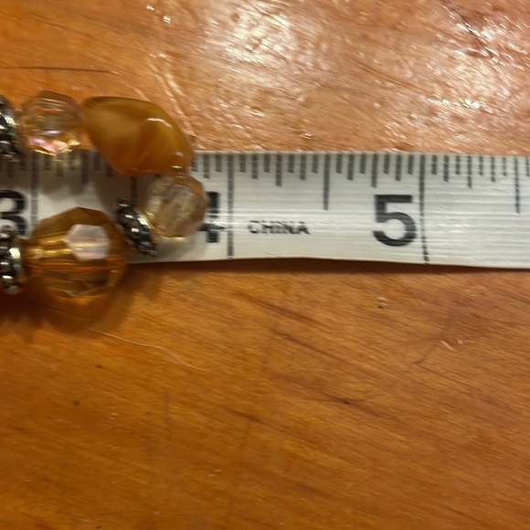 8” stackable stretch bracelet with 11 amber color 4 stone 8 silver beads - Picture 10 of 12